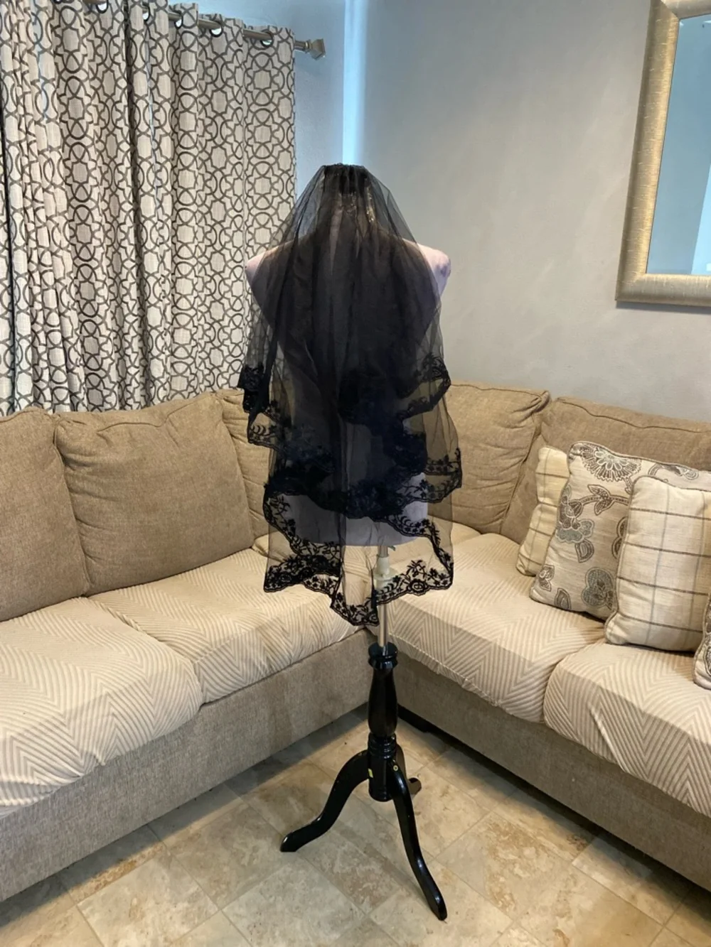 Amazon elegant black